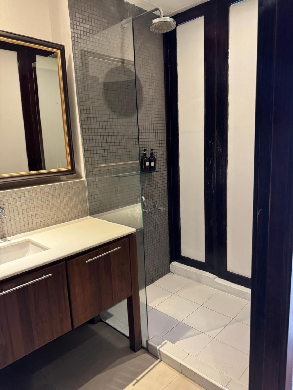 Wish Inn Silom - วิช อินน์ สีลม X Bangkok Luaran gambar
